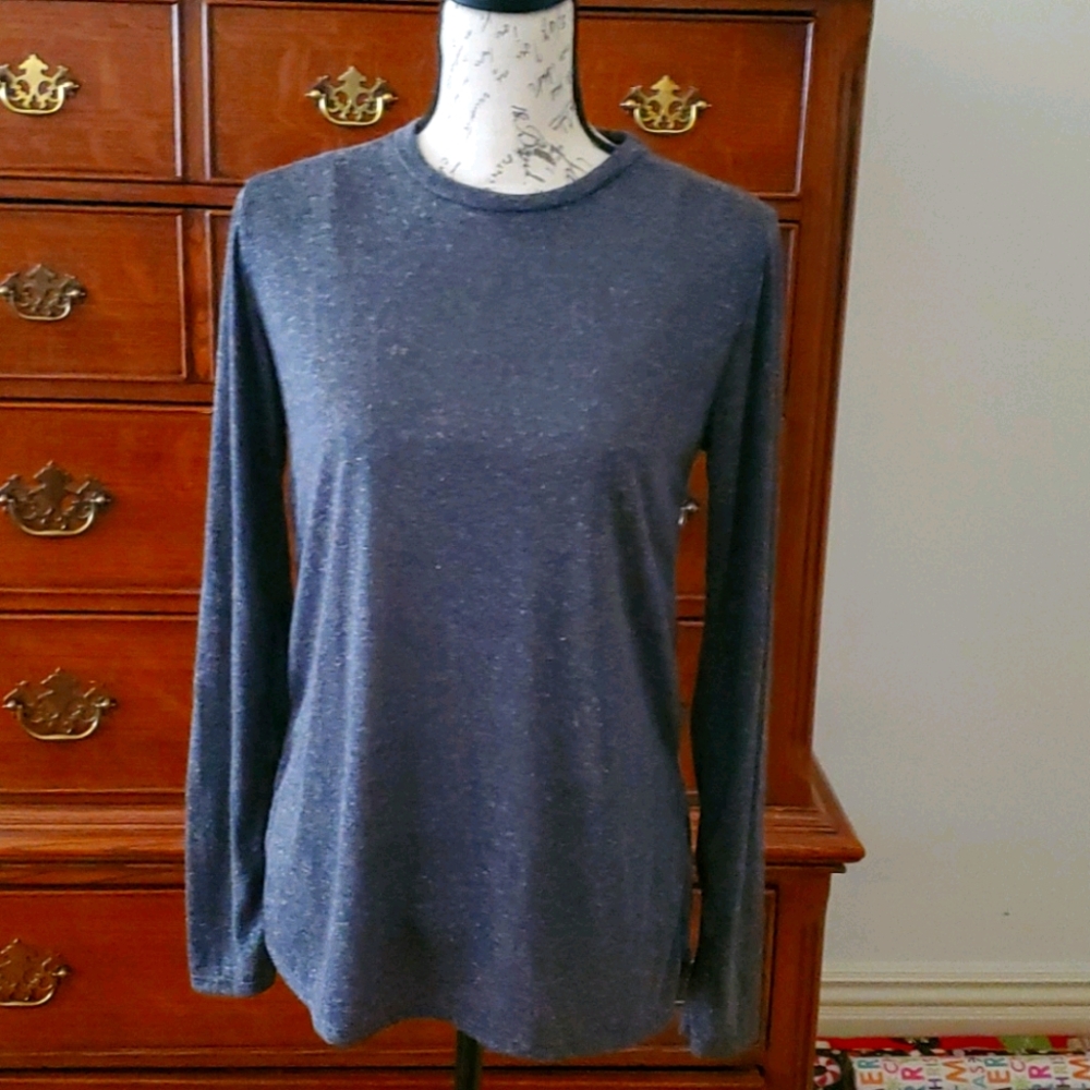 womens long sleeve t-shirt